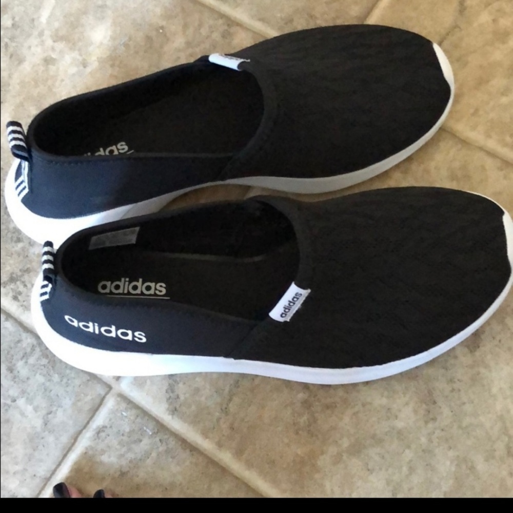Adidas slip on 7.5